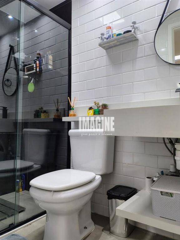 Apartamento à venda com 2 quartos, 40m² - Foto 20