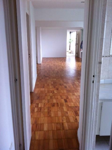 Apartamento à venda com 3 quartos, 127m² - Foto 2