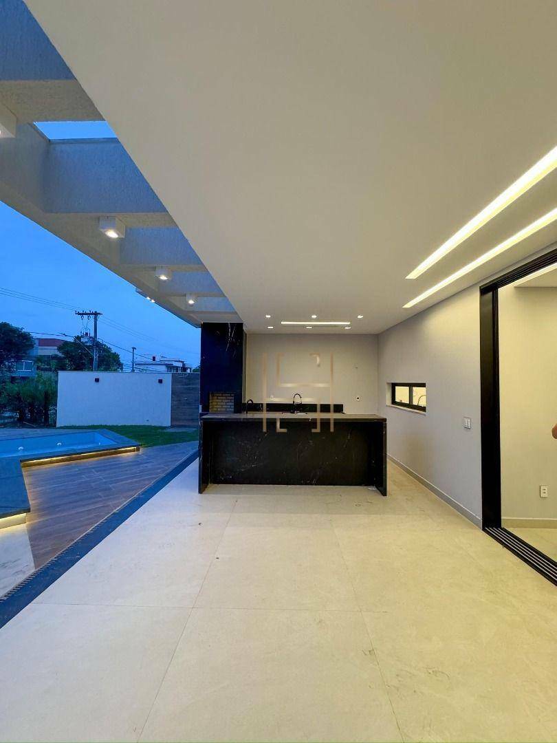 Casa de Condomínio à venda com 4 quartos, 306m² - Foto 23