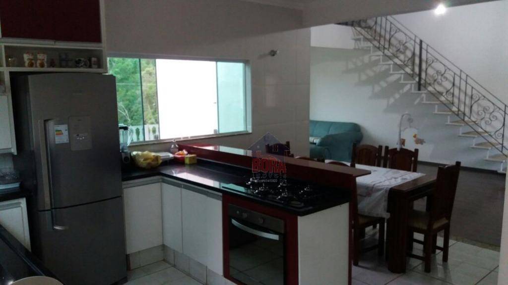 Casa à venda com 2 quartos, 138m² - Foto 8