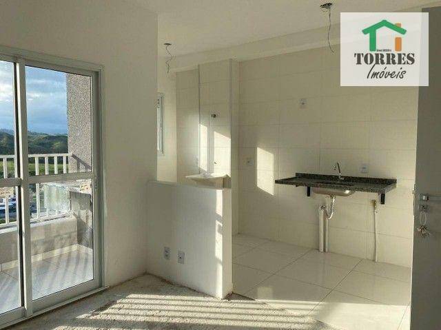 Apartamento à venda com 2 quartos, 51m² - Foto 3