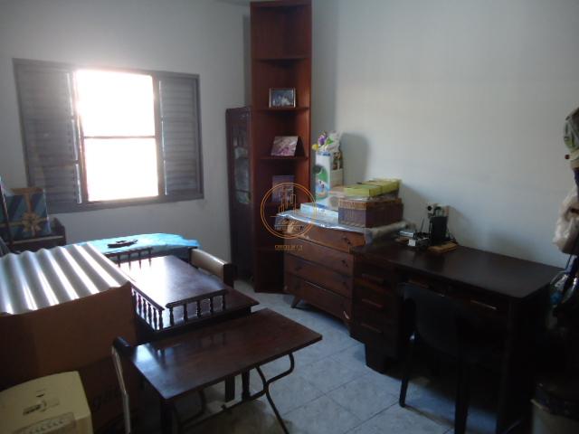 Casa à venda com 3 quartos, 200m² - Foto 23