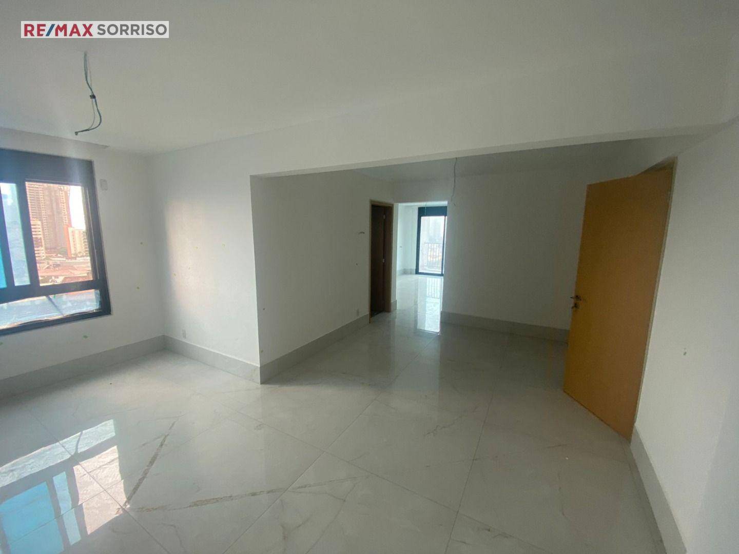 Apartamento à venda com 3 quartos, 244m² - Foto 5