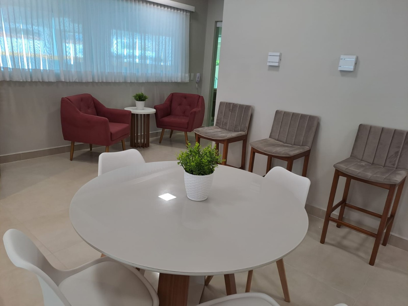 Apartamento para alugar com 3 quartos, 92m² - Foto 29