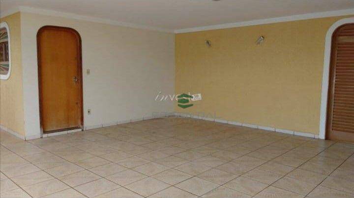 Casa à venda e aluguel com 3 quartos, 320m² - Foto 13