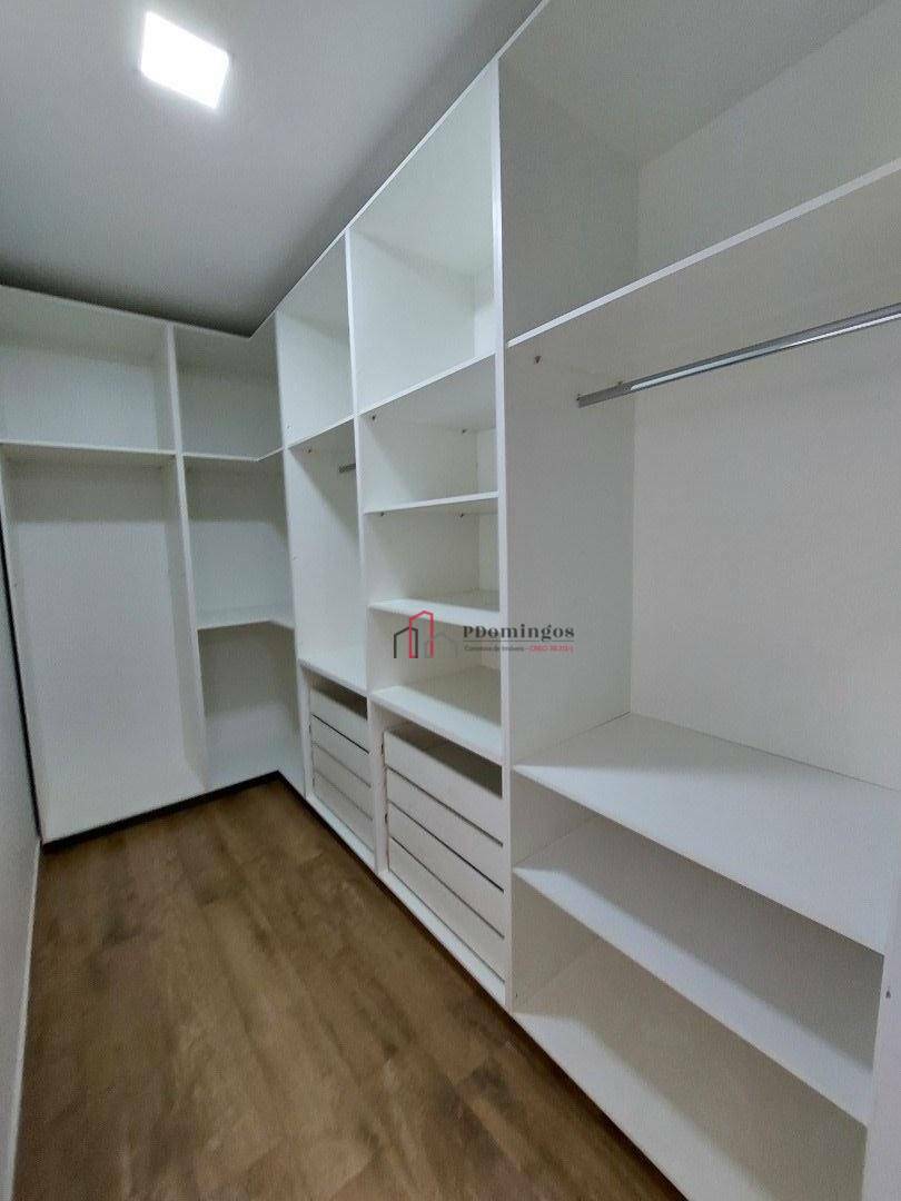 Sobrado à venda com 4 quartos, 256m² - Foto 26