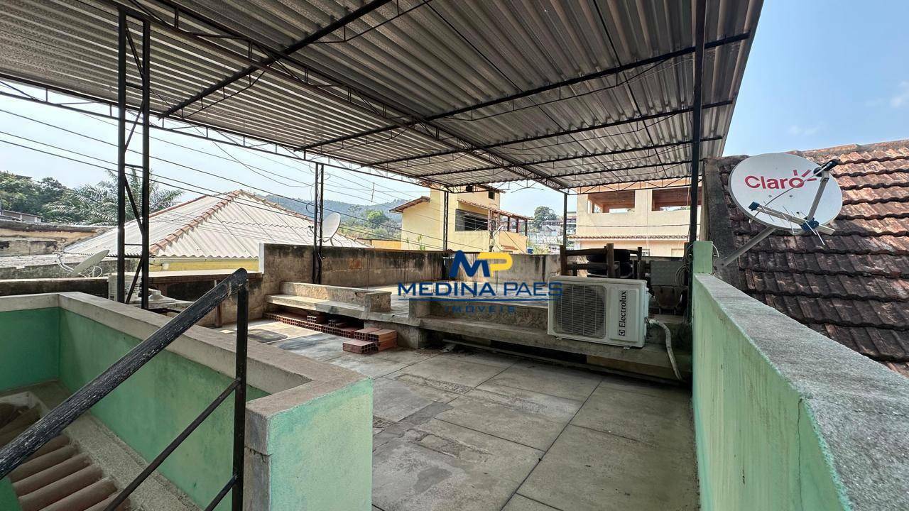 Casa à venda com 2 quartos, 216m² - Foto 31