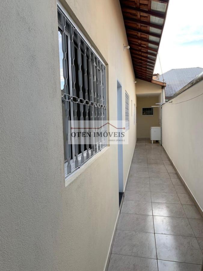 Casa à venda com 2 quartos, 120m² - Foto 7