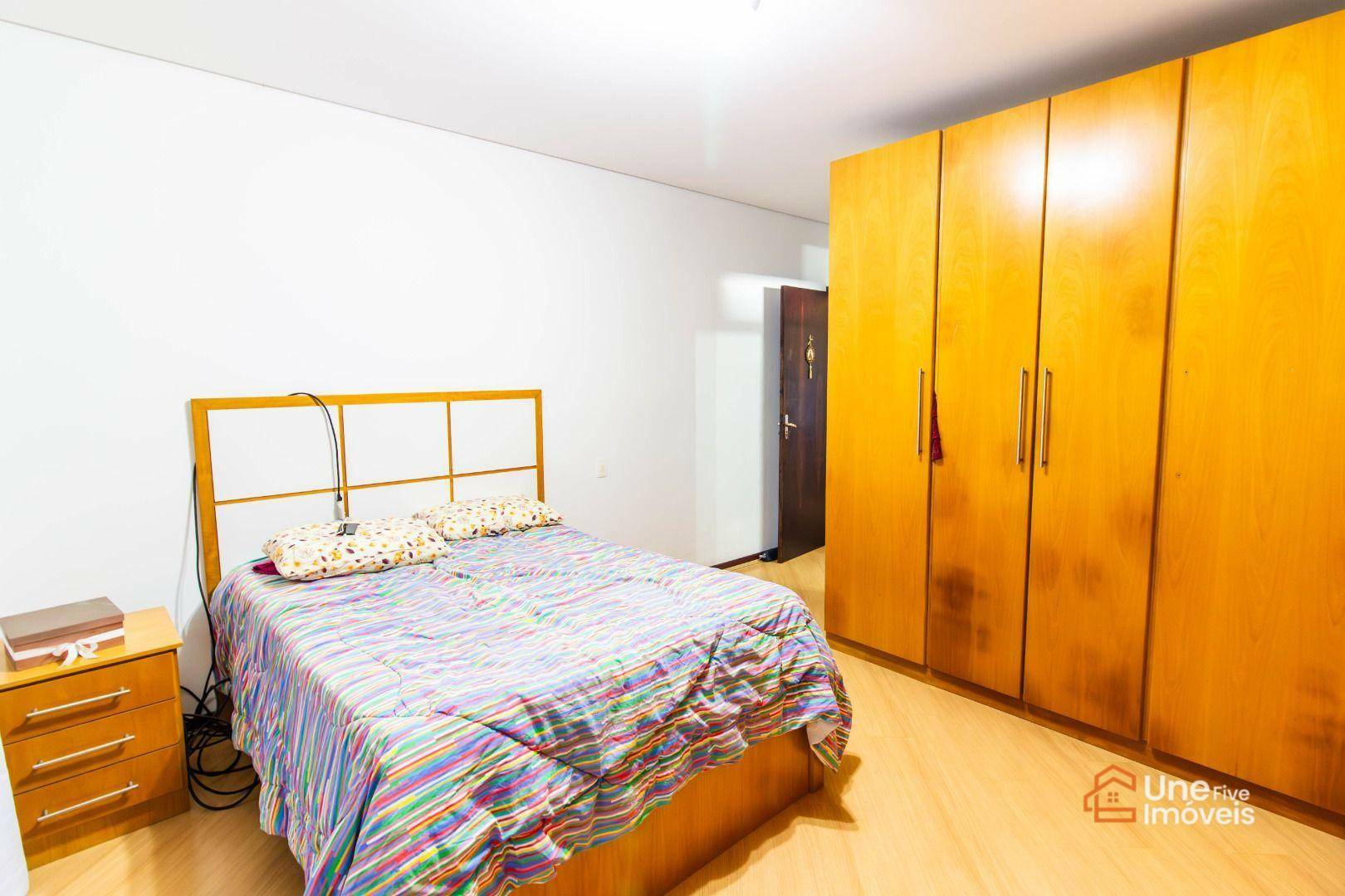 Casa, 3 quartos, 200 m² - Foto 15