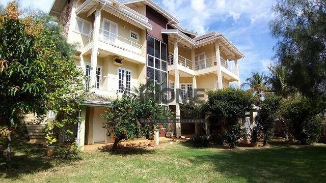 Casa de Condomínio à venda com 4 quartos, 448m² - Foto 1