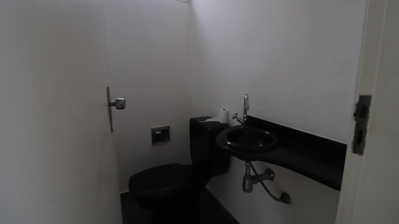Casa para alugar com 3 quartos, 350m² - Foto 4