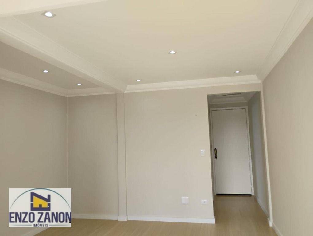 Apartamento à venda com 3 quartos, 70m² - Foto 7