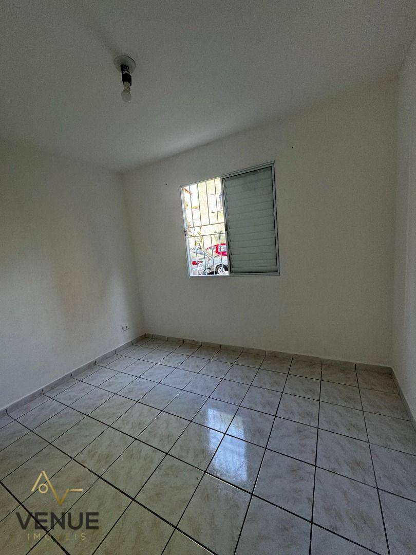 Apartamento à venda com 2 quartos, 45m² - Foto 11