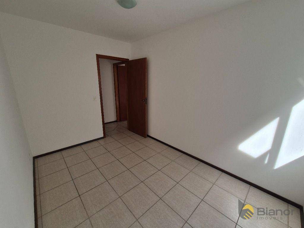 Apartamento à venda e aluguel com 2 quartos, 77m² - Foto 15