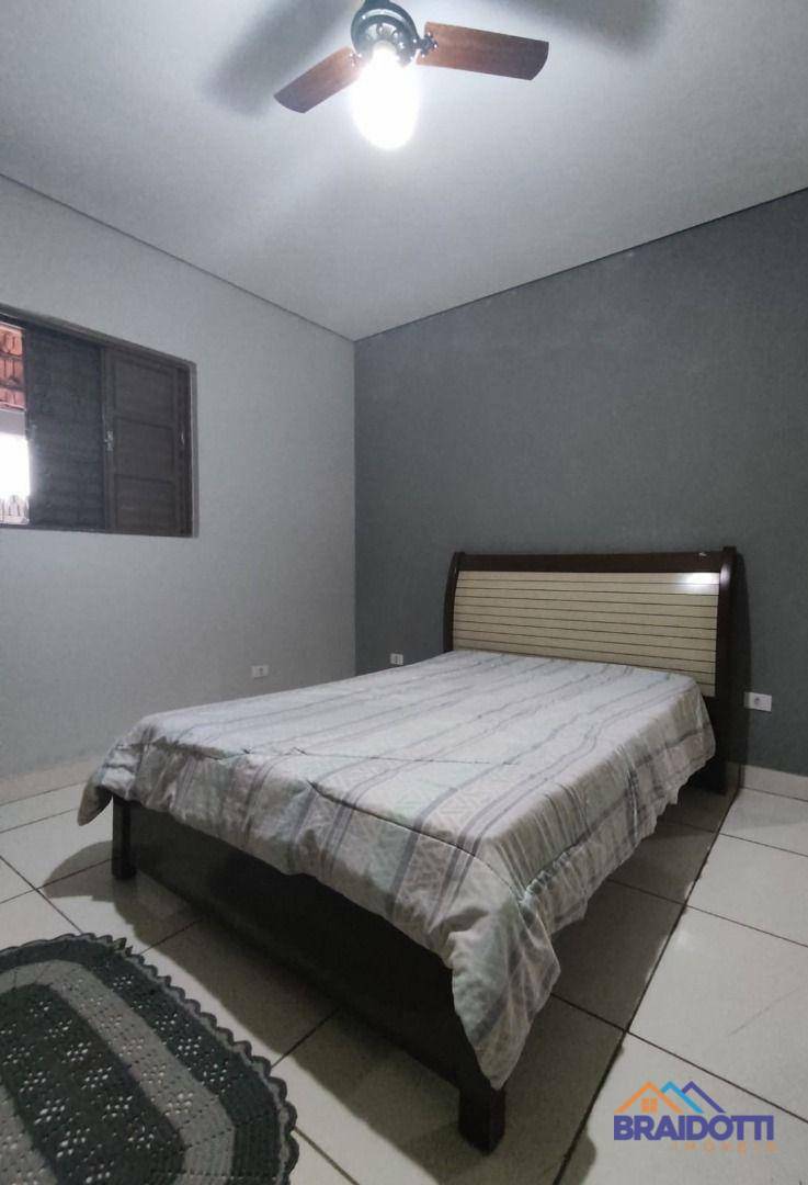 Chácara à venda com 3 quartos, 250m² - Foto 11