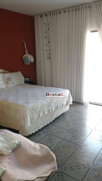 Sobrado à venda com 3 quartos, 274m² - Foto 26