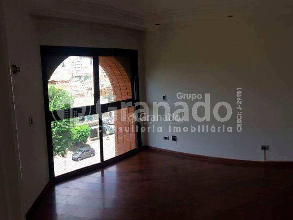 Apartamento à venda com 3 quartos, 147m² - Foto 7