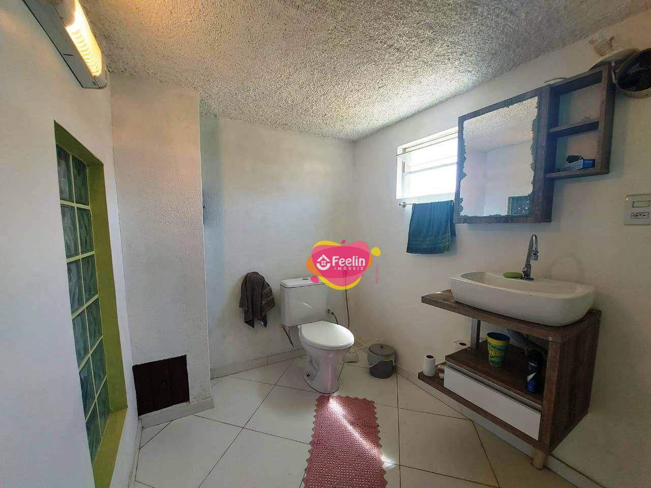 Casa à venda com 4 quartos, 250m² - Foto 15