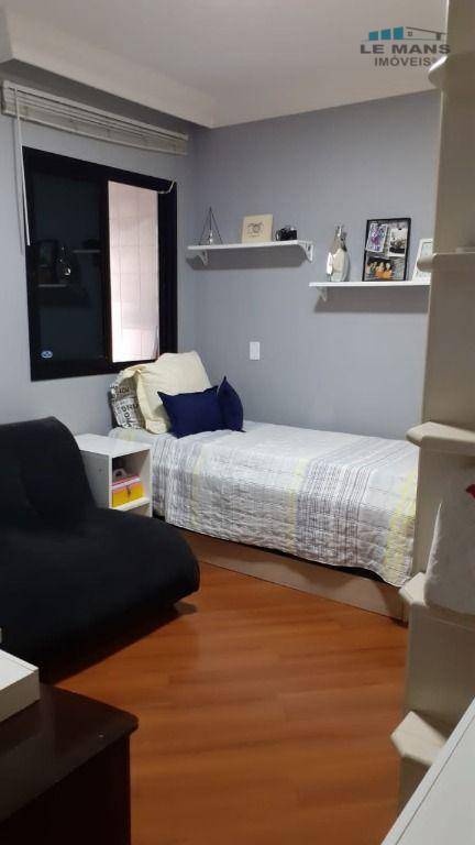 Apartamento à venda com 3 quartos, 134m² - Foto 11