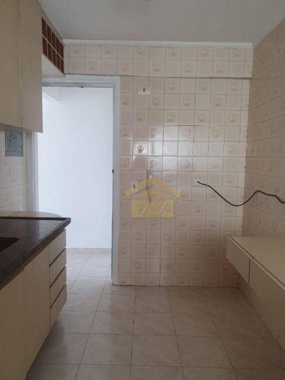 Apartamento à venda com 2 quartos, 60m² - Foto 3