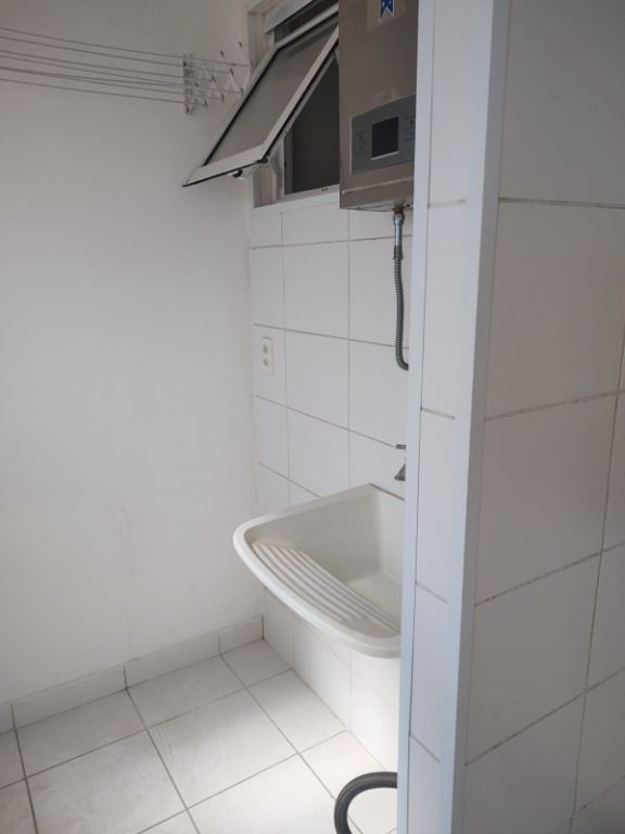 Apartamento para alugar com 2 quartos, 80m² - Foto 7