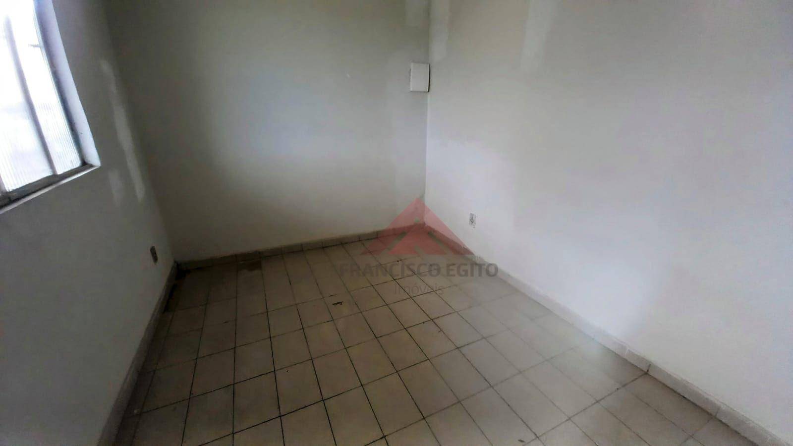 Casa à venda com 2 quartos, 306m² - Foto 16