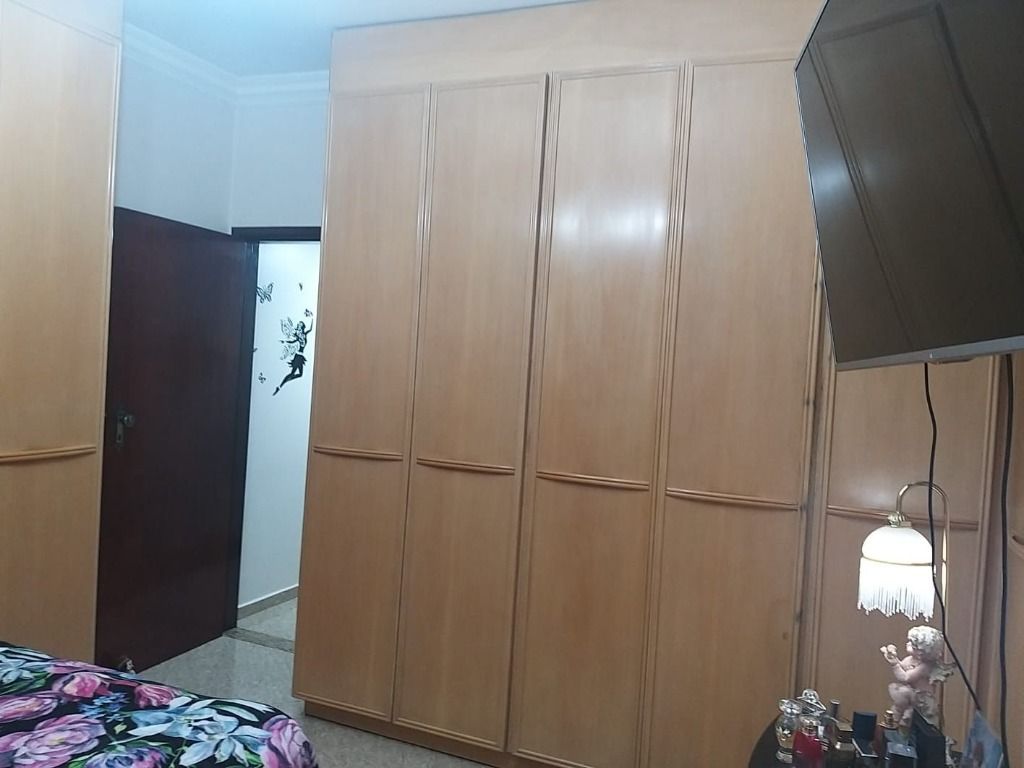 Sobrado à venda com 3 quartos, 244m² - Foto 17