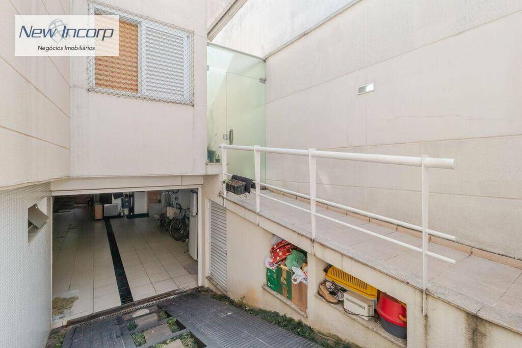 Casa à venda com 4 quartos, 223m² - Foto 47