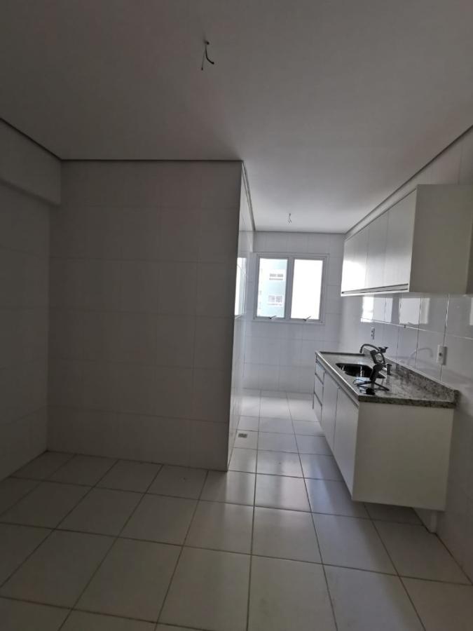 Apartamento à venda com 3 quartos, 120m² - Foto 8