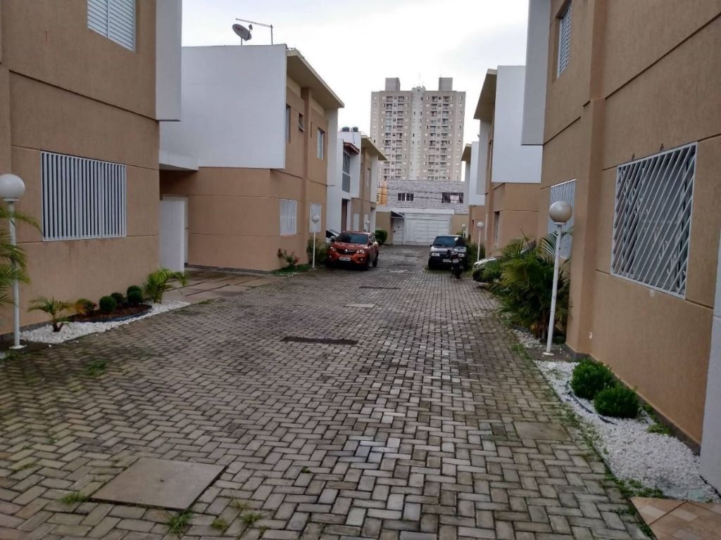 Sobrado à venda com 3 quartos, 87m² - Foto 2