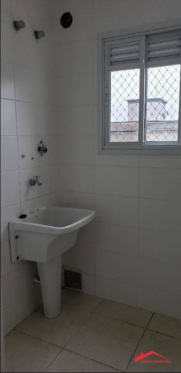 Apartamento para alugar com 2 quartos, 60m² - Foto 9