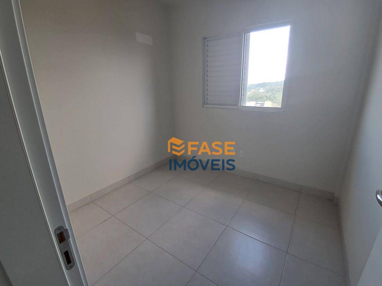 Apartamento à venda com 3 quartos, 72m² - Foto 4