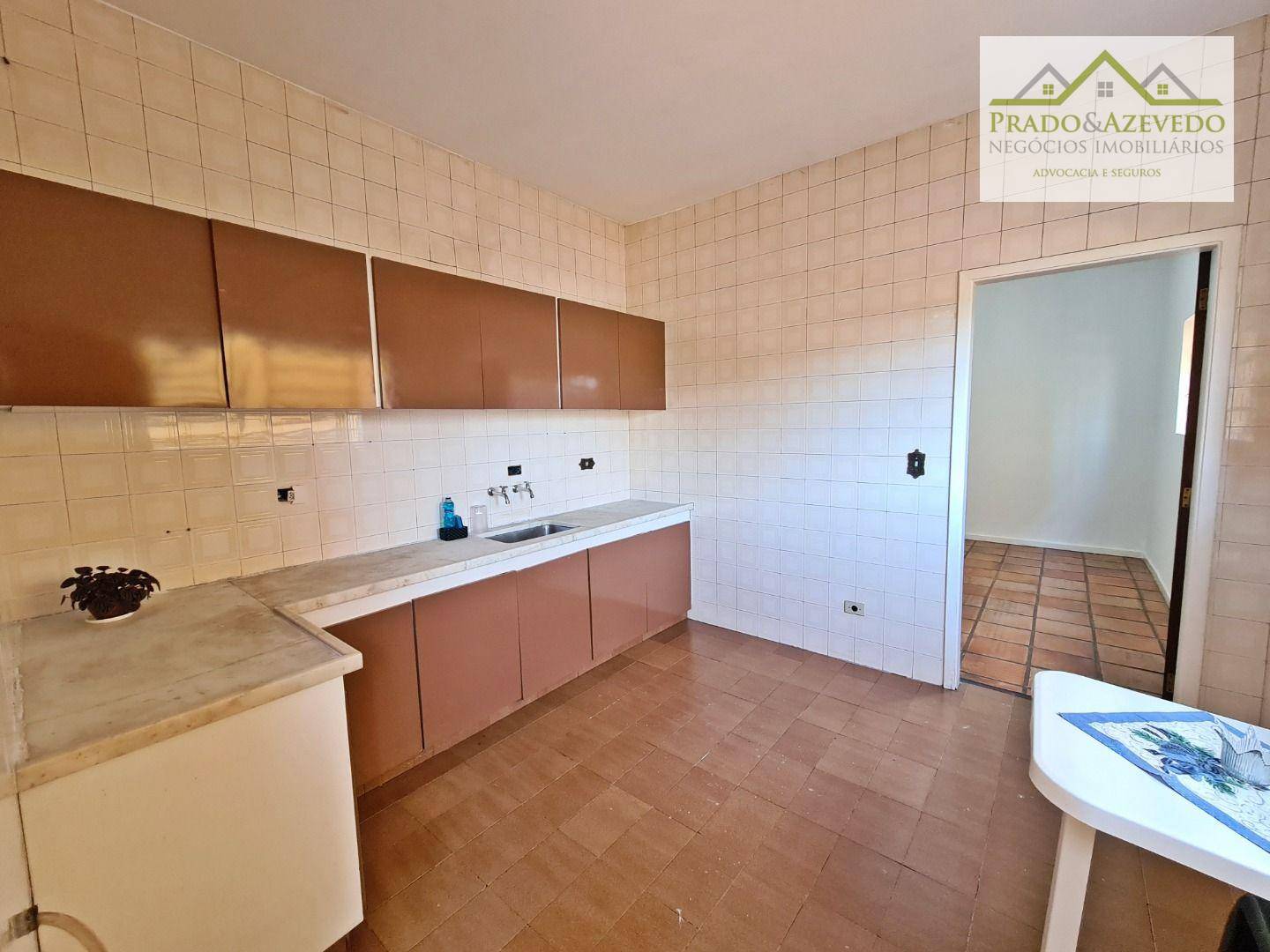 Casa à venda com 2 quartos, 138m² - Foto 8