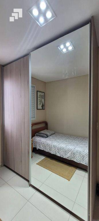 Apartamento à venda com 2 quartos, 62m² - Foto 23