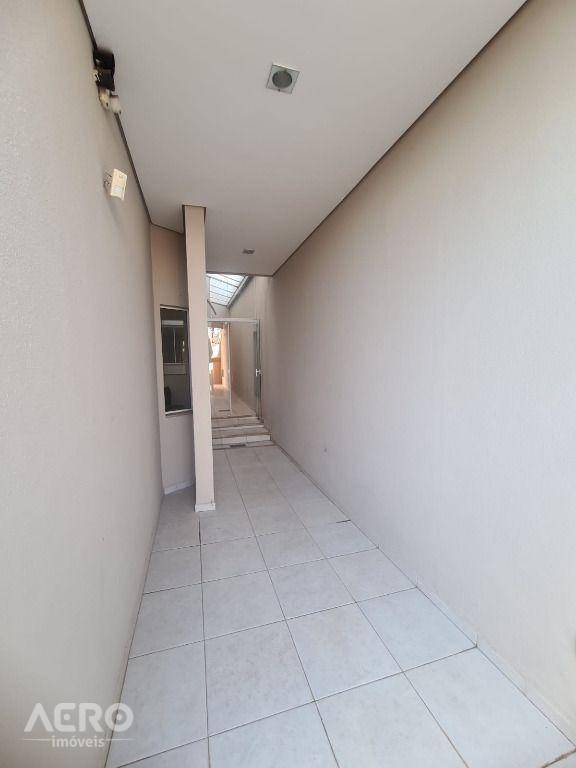 Casa à venda com 3 quartos, 340m² - Foto 5