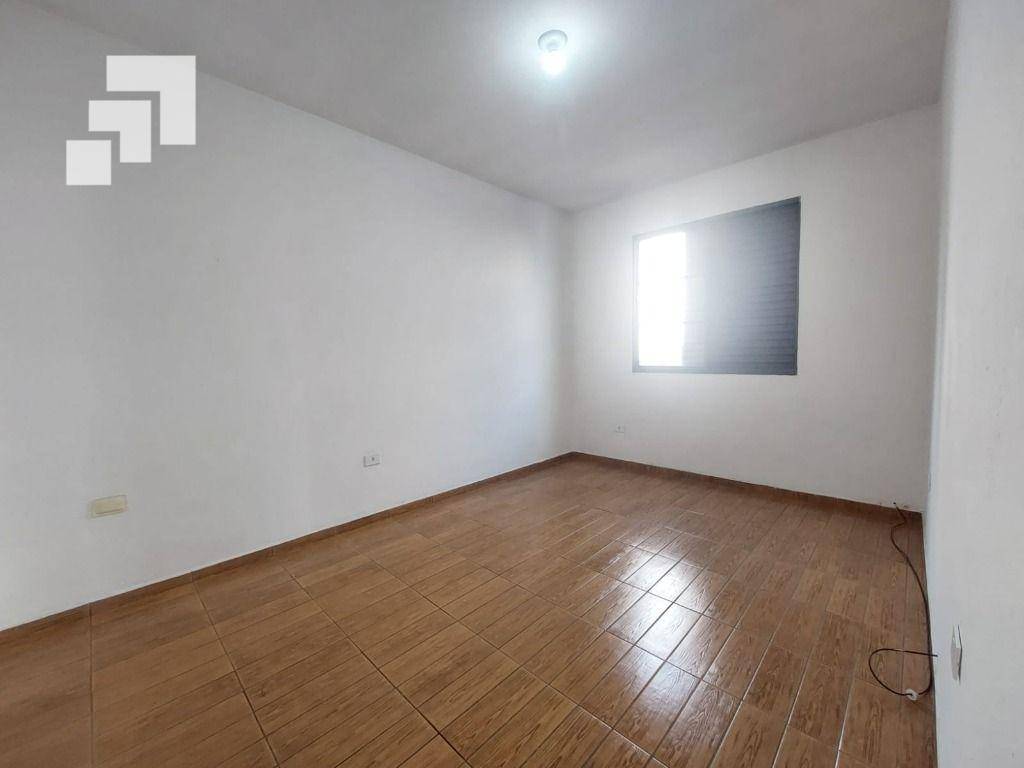 Casa para alugar com 1 quarto, 40m² - Foto 10