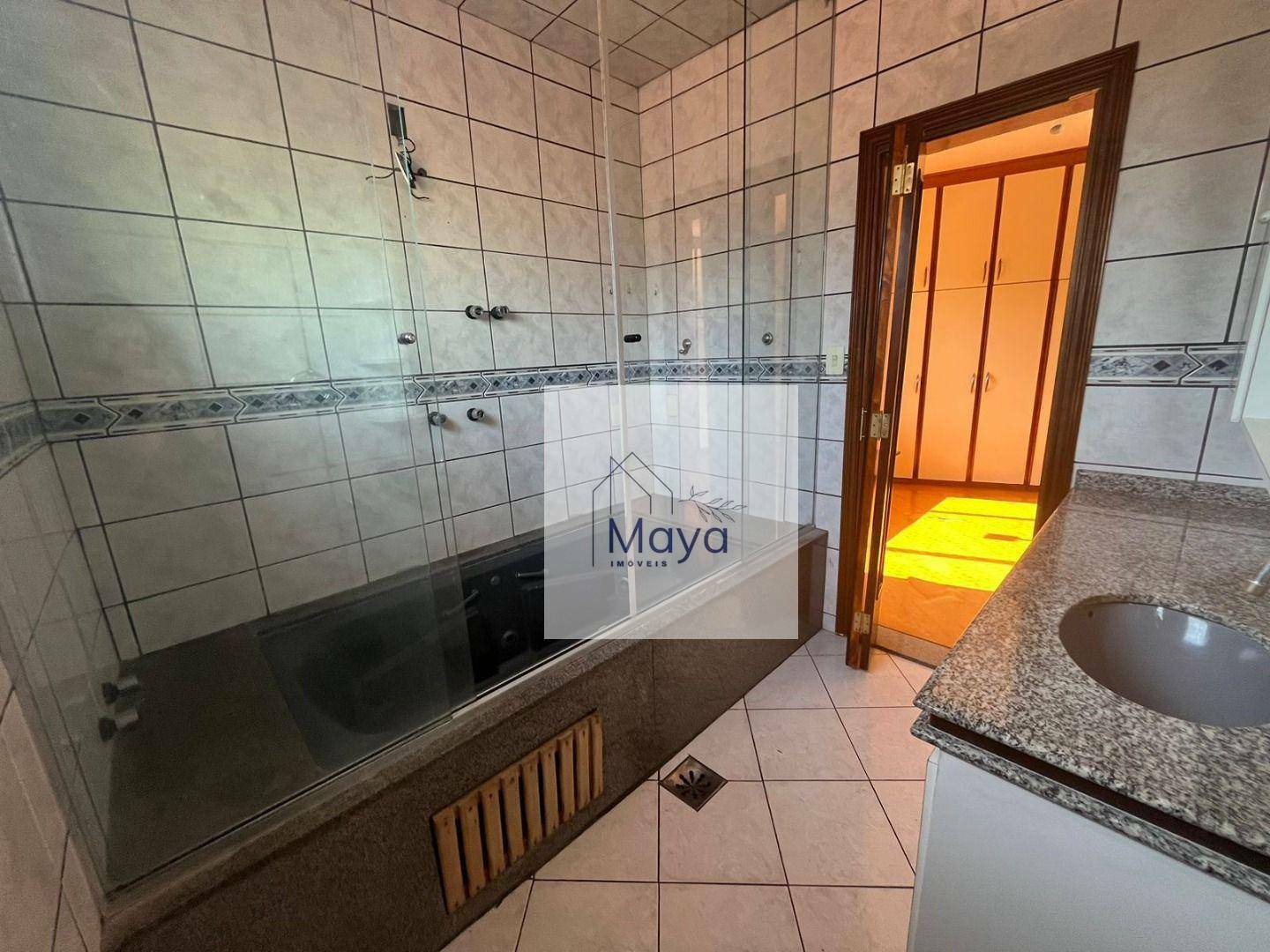 Casa à venda com 5 quartos, 220m² - Foto 77