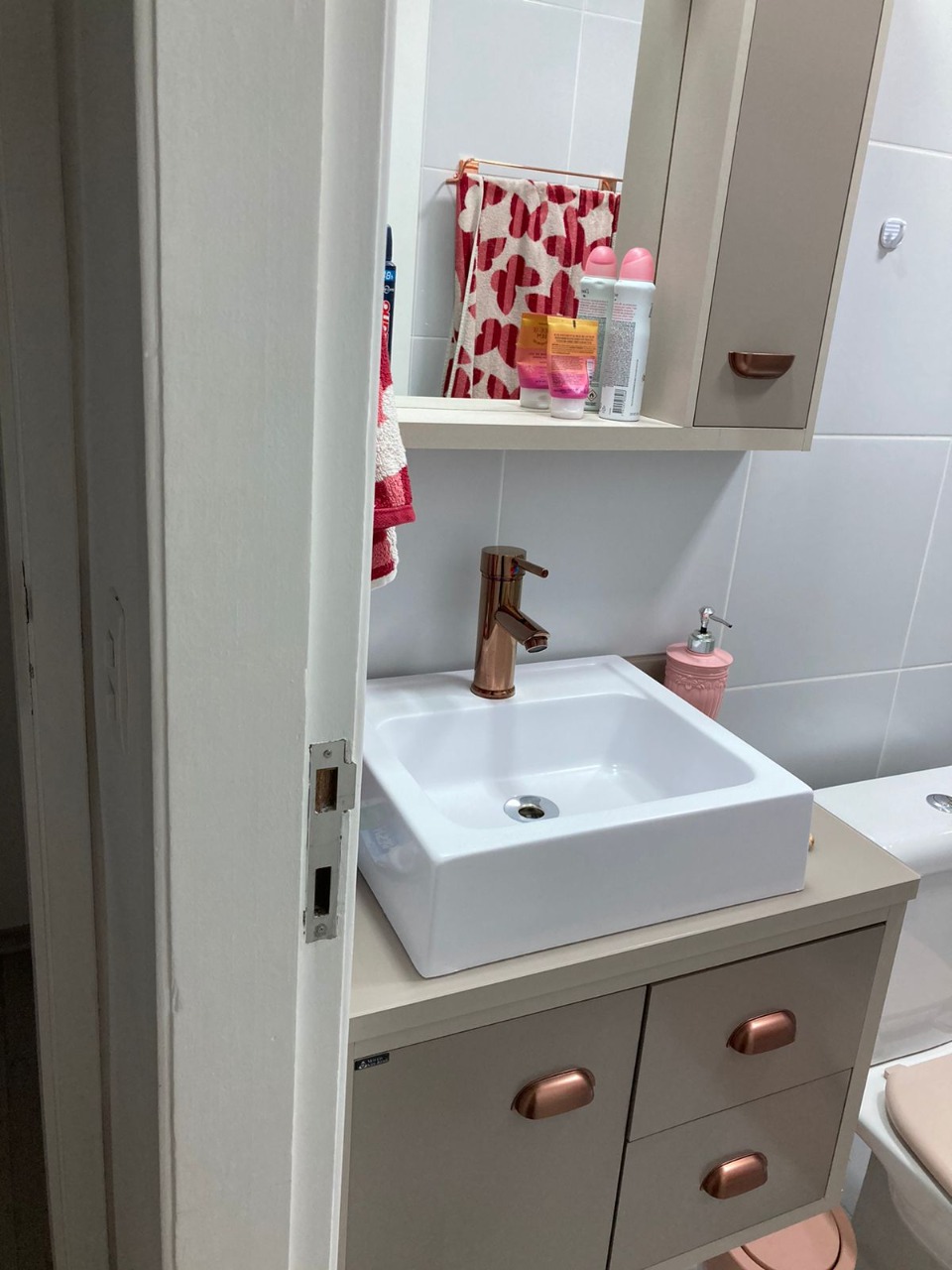 Apartamento à venda com 3 quartos, 64m² - Foto 9