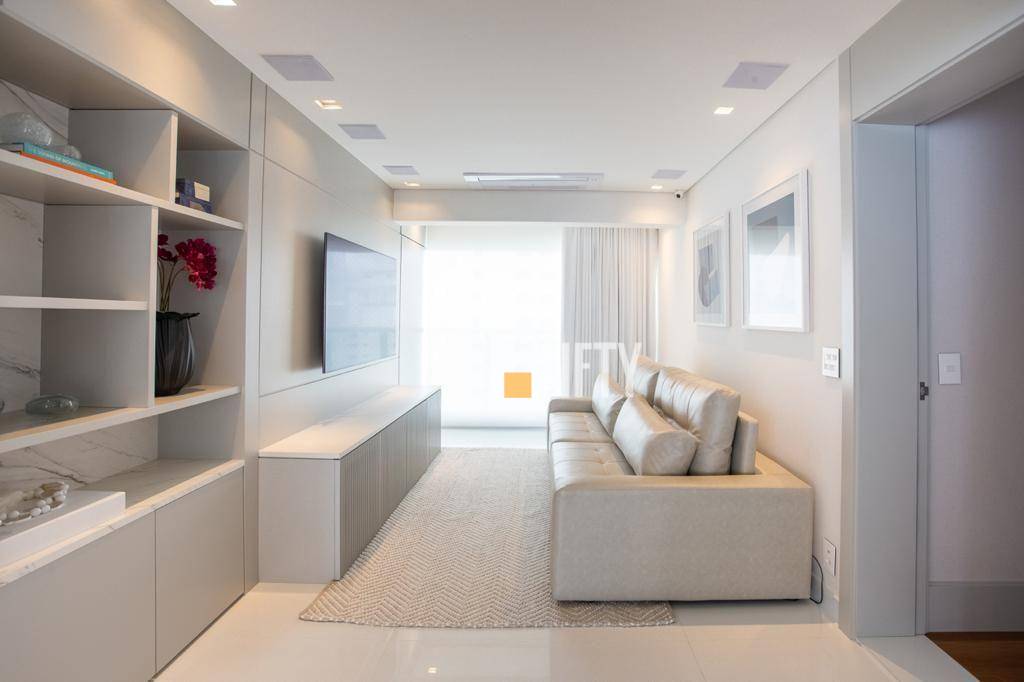 Apartamento à venda com 3 quartos, 182m² - Foto 9