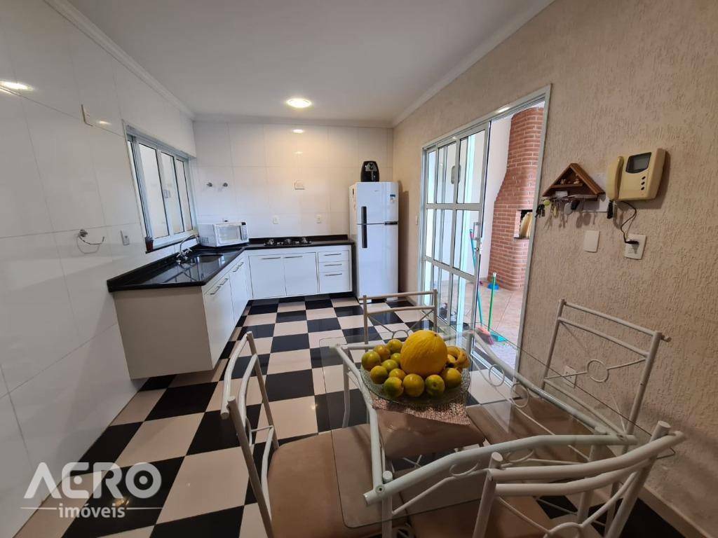 Casa à venda com 3 quartos, 275m² - Foto 50