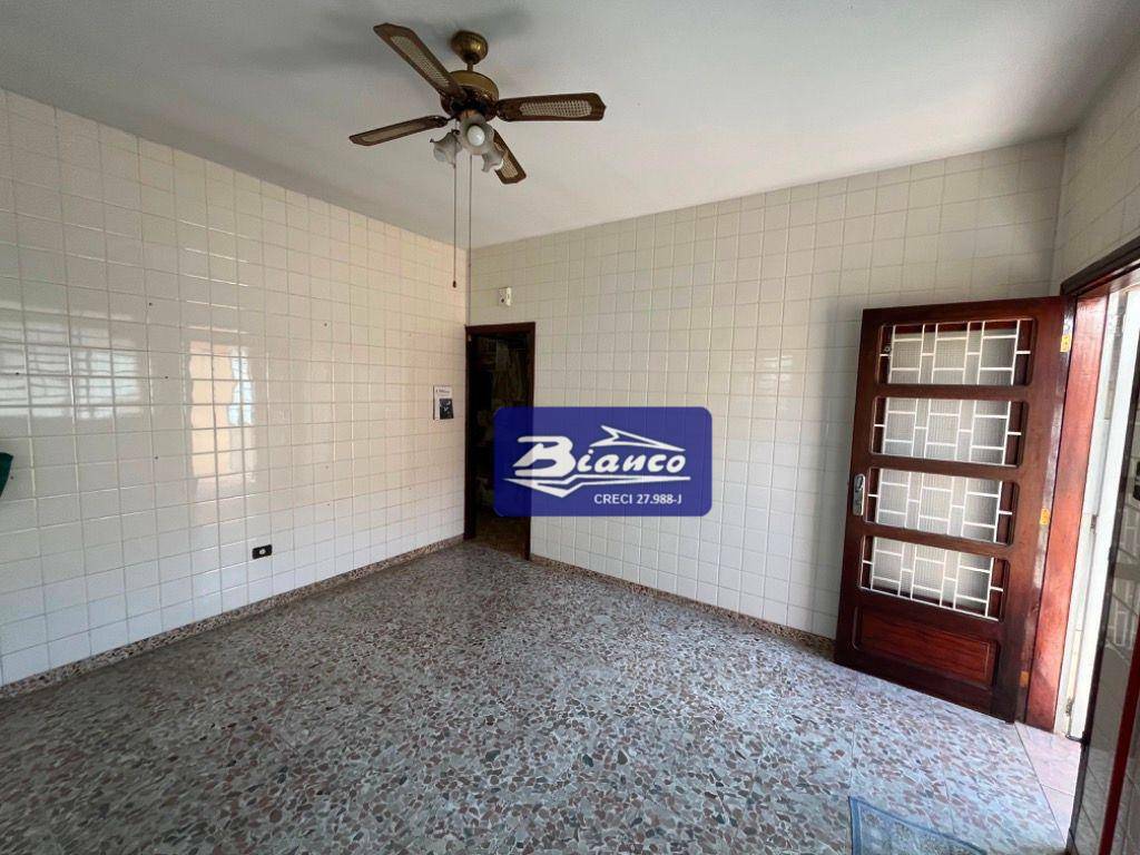 Casa à venda com 3 quartos, 181m² - Foto 19