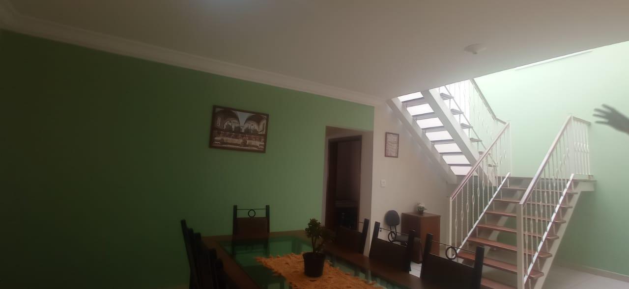 Casa à venda com 4 quartos, 260m² - Foto 5