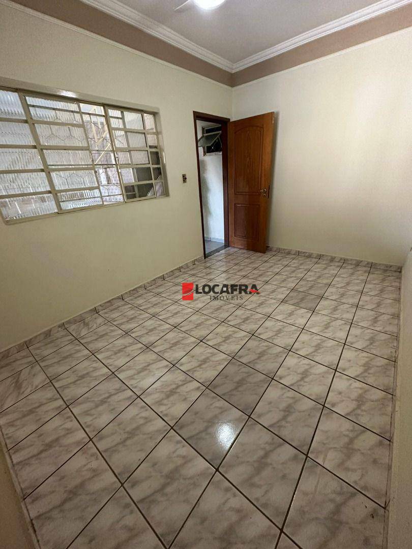 Sobrado à venda com 3 quartos, 130m² - Foto 12