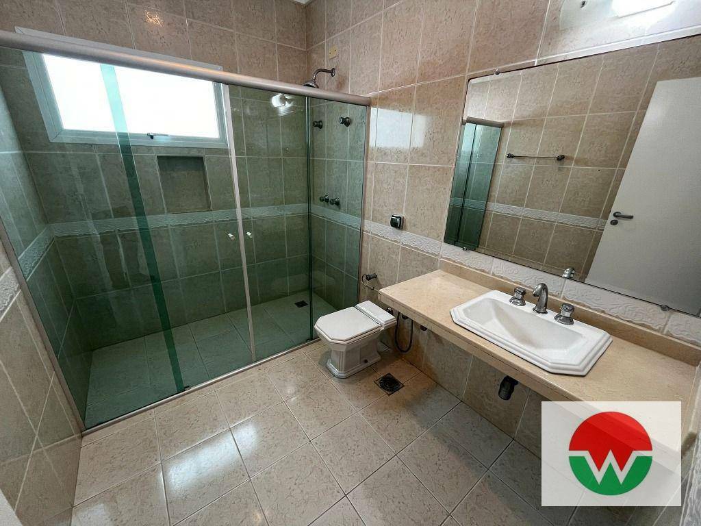 Casa de Condomínio para alugar com 6 quartos, 600m² - Foto 31