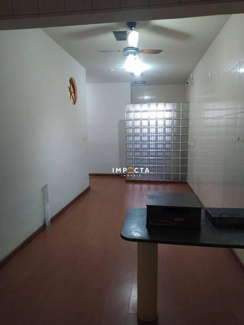 Casa à venda com 3 quartos, 184m² - Foto 11