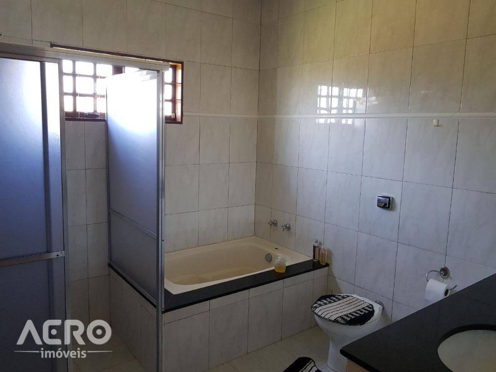 Chácara à venda com 5 quartos, 530m² - Foto 56