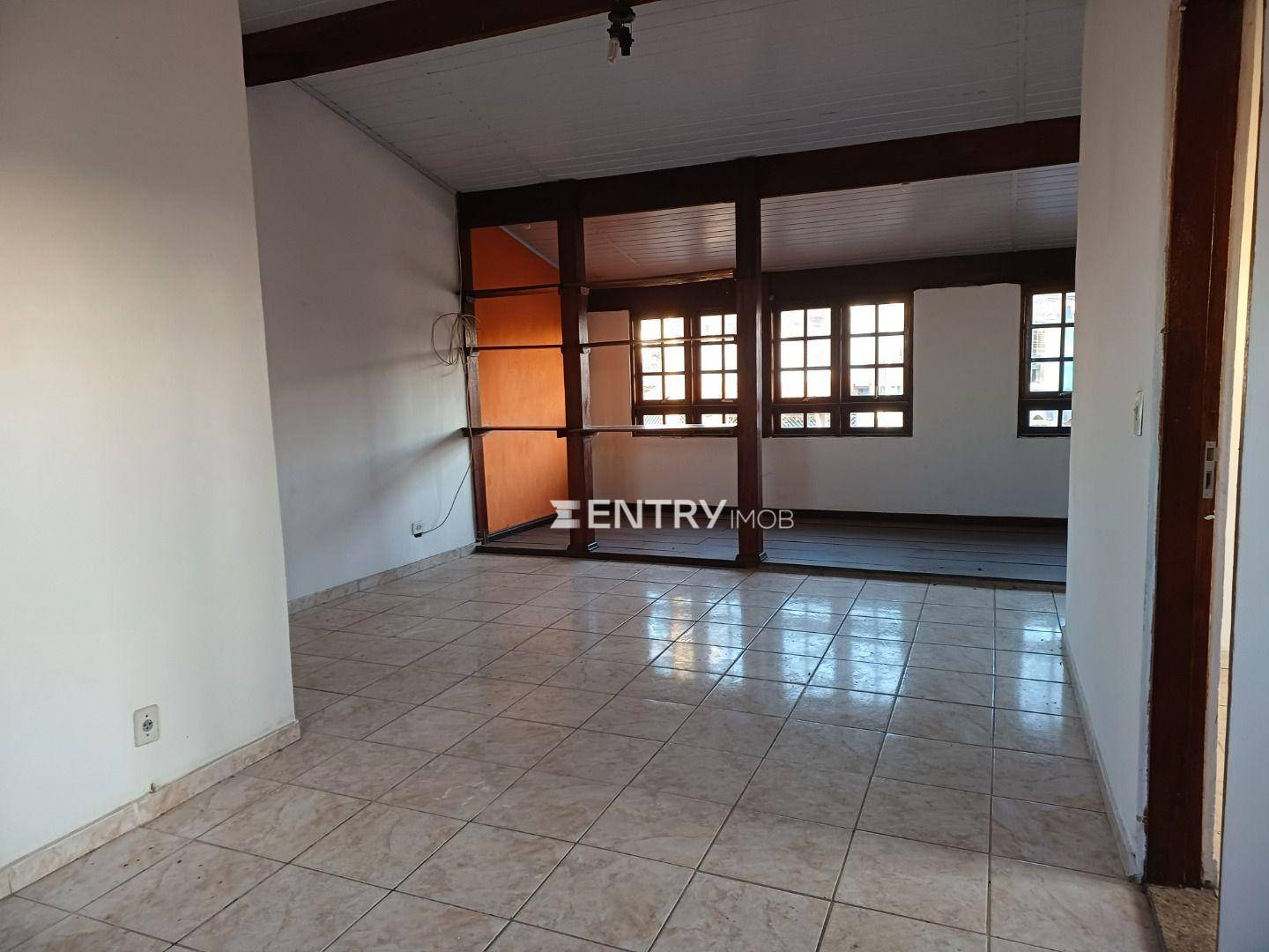 Casa à venda com 3 quartos, 100m² - Foto 26