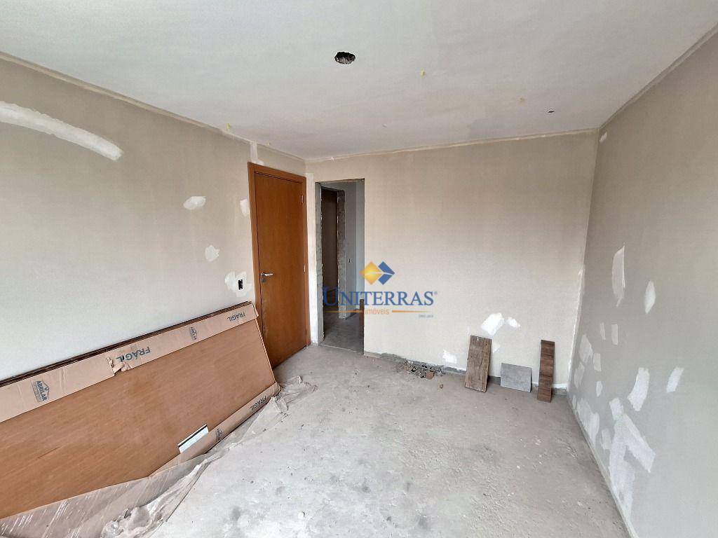 Casa à venda com 4 quartos, 210m² - Foto 19