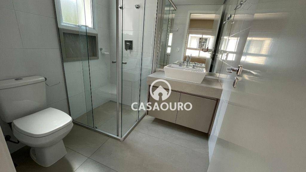 Apartamento para alugar com 3 quartos, 115m² - Foto 25