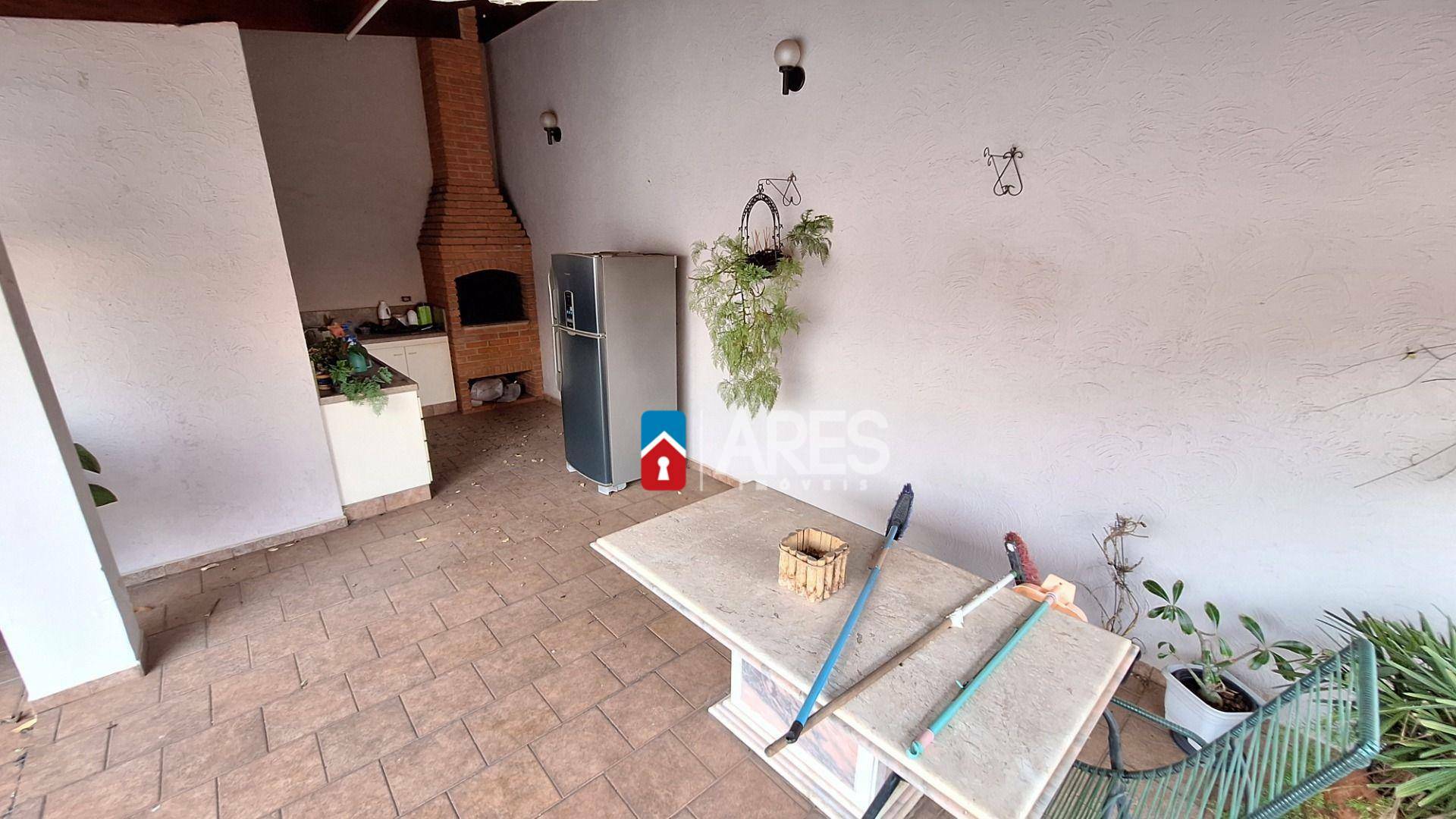 Casa para alugar com 3 quartos, 249m² - Foto 30
